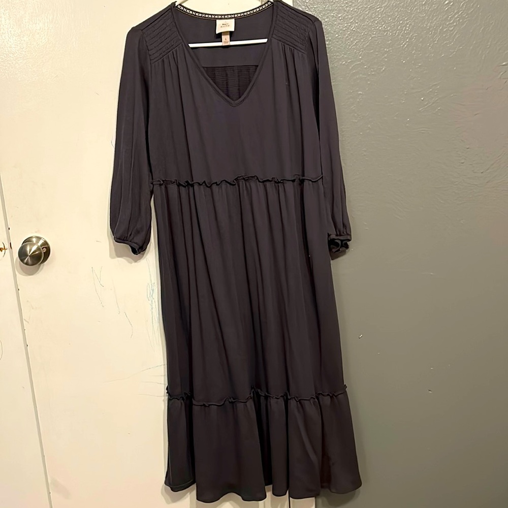 Knox Rose Gray Midi Dress